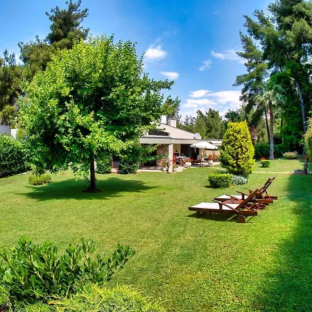 Sani Lili * Sani (Chalkidiki)